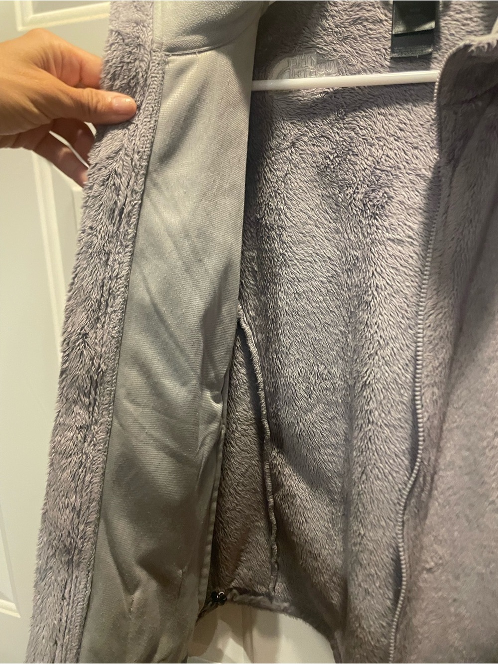The North Face Women's Plush Full-Zip Teddy Jacket - Light Gray - Picture 6 of 10